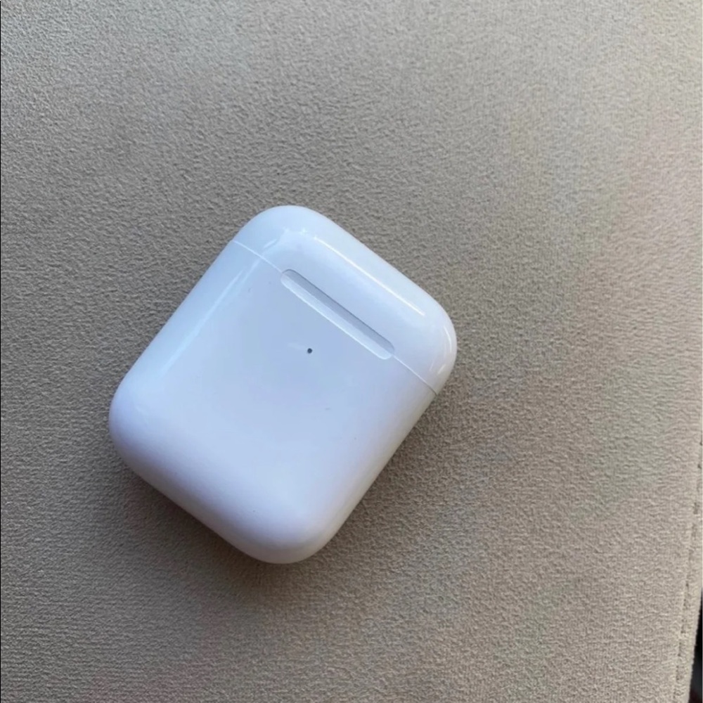 Apple AirPods